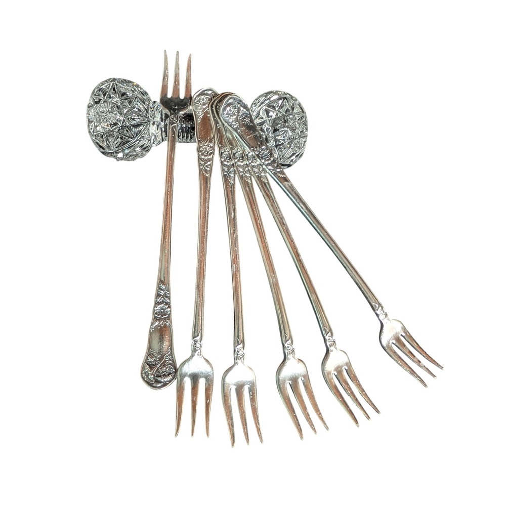 1911 Oneida Community Reliance Plate Bridal Rose Cocktail Seafood Forks Set of 6